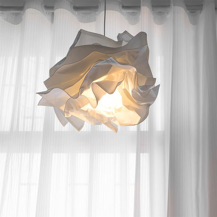 Nordic-Inspired Flower Shaped Pendant Light