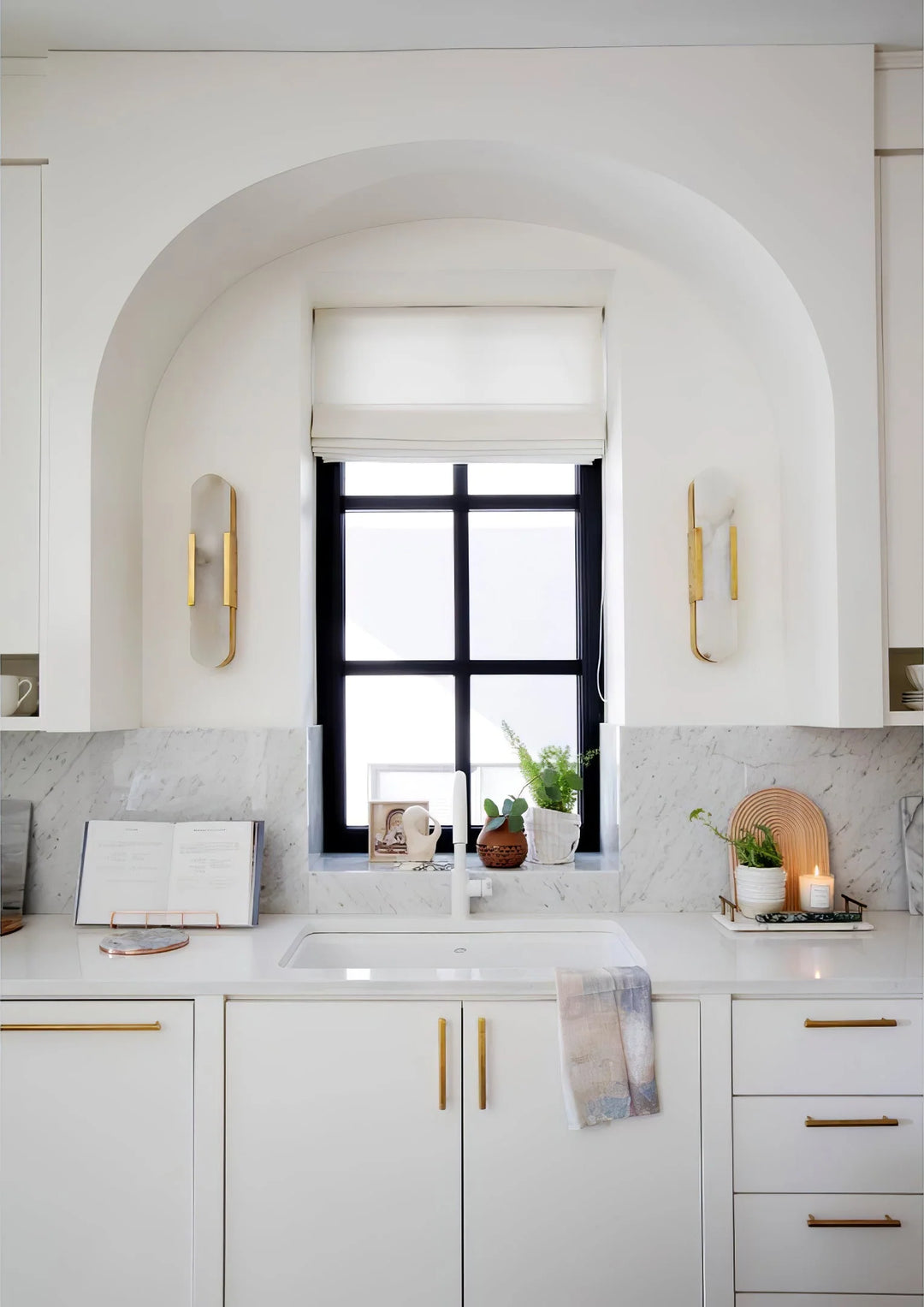 Modern Vertical Wall Light