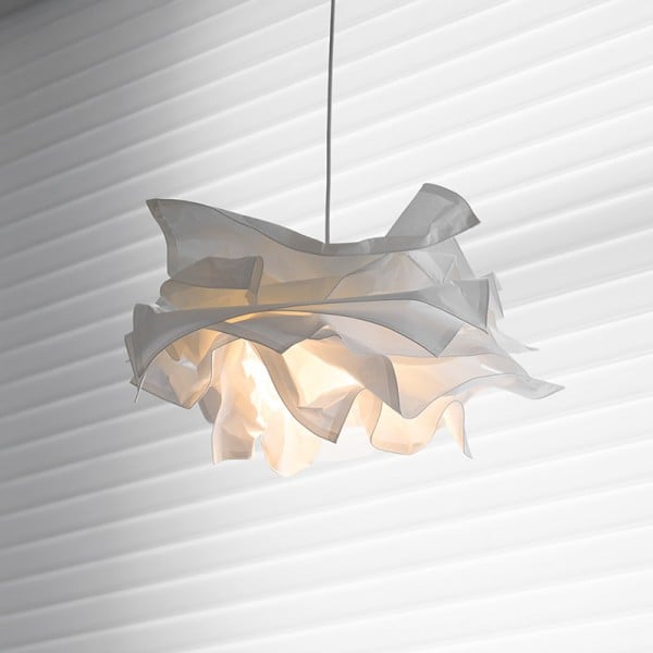 Nordic-Inspired Flower Shaped Pendant Light